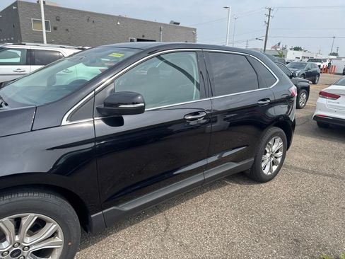 Used 2024 Ford Edge Titanium AWD/4WD image 22