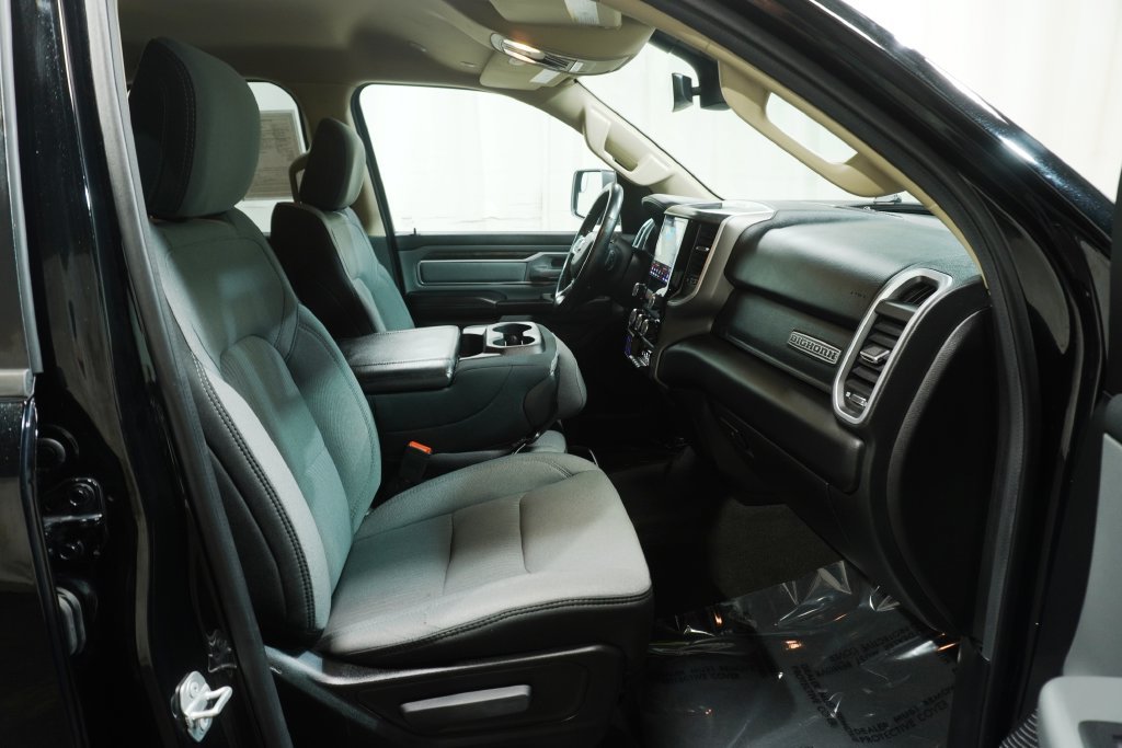Used 2020 RAM 1500 Big Horn AWD/4WD image 11