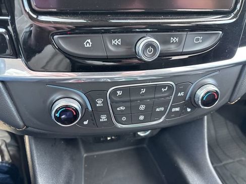Used 2020 Chevrolet Traverse LT AWD/4WD image 30