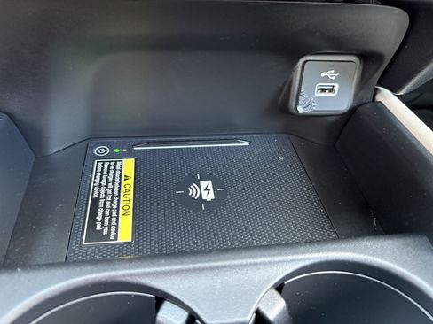 Certified 2024 Honda HR-V EX-L image 17