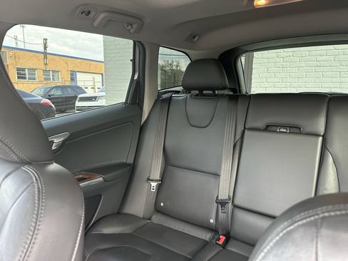 Used 2017 Volvo XC60 T5 Inscription w/ Advanced Package AWD/4WD image 13