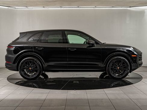 New 2026 Porsche Cayenne AWD/4WD image 9