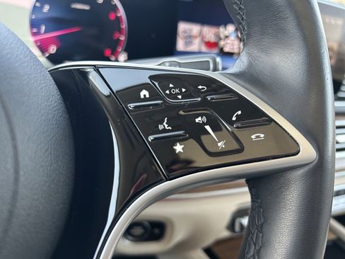 Used 2025 Mercedes-Benz GLS 450 GLS 450 image 25