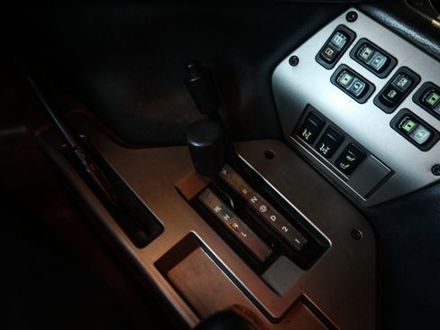 Used 2004 HUMMER H1 4-Door Wagon image 23