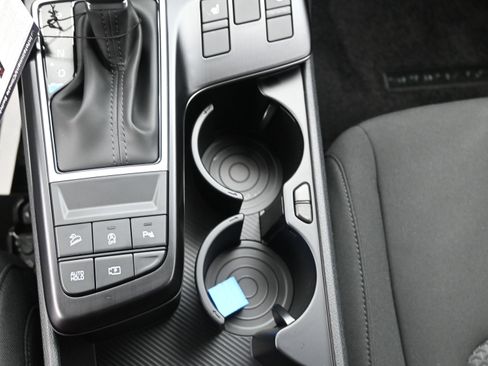 New 2026 Kia Sportage LX FWD image 10