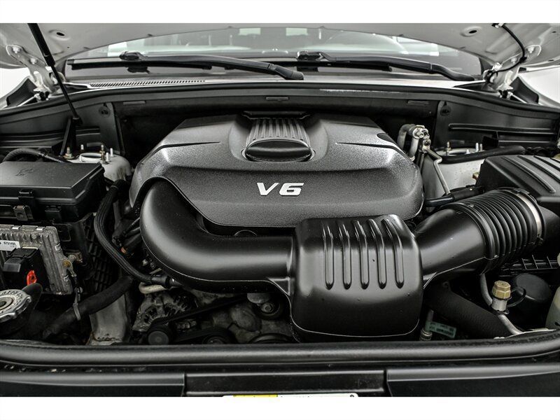 Used 2015 Jeep Grand Cherokee Altitude AWD/4WD image 12