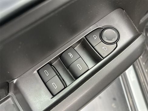 New 2025 GMC Canyon Elevation w/ Convenience Package image 14