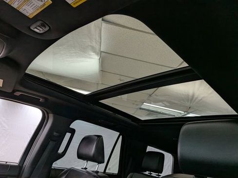 Certified 2021 Ford Expedition XLT w/ FX4 Off-Road Package image 17