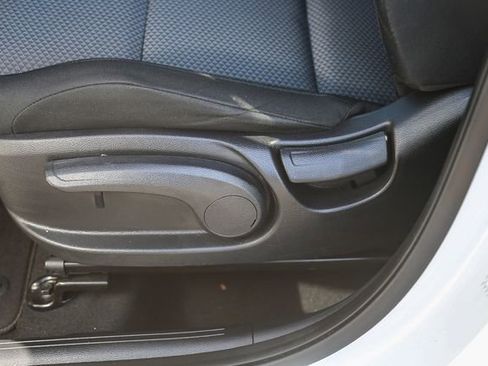 Used 2023 Kia Soul LX w/ LX Technology Package image 23