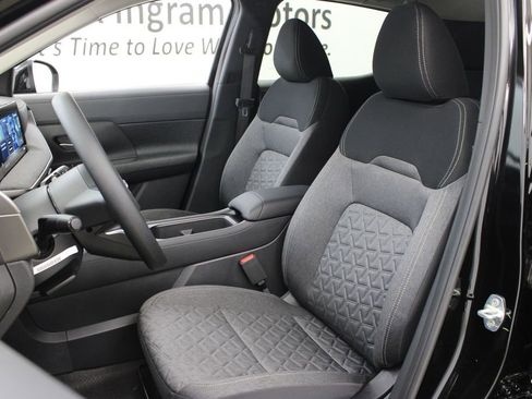 New 2026 Nissan Kicks SV image 13