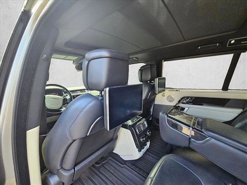 Used 2020 Land Rover Range Rover Long Wheelbase Autobiography image 12