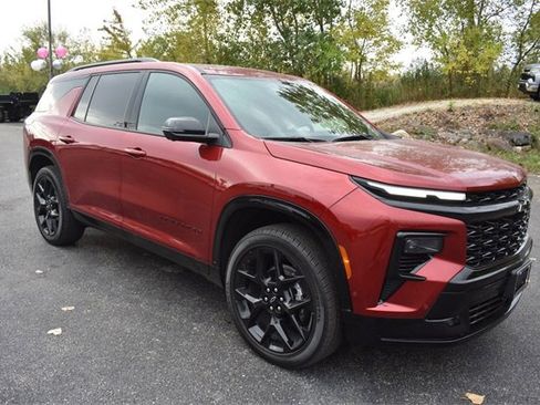 Certified 2024 Chevrolet Traverse RS image 10