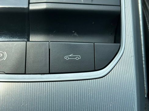 Used 2022 BMW 430i Convertible w/ M Sport Package RWD image 43