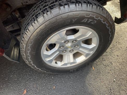 Used 2017 Chevrolet Silverado 1500 LT w/ All Star Edition image 13