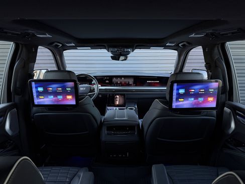 Used 2025 Cadillac Escalade V image 27