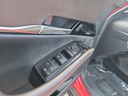 Certified 2025 MAZDA CX-30 AWD 2.5 S w/ Premium Package image 19