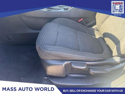 Used 2018 GMC Acadia SLE image 7