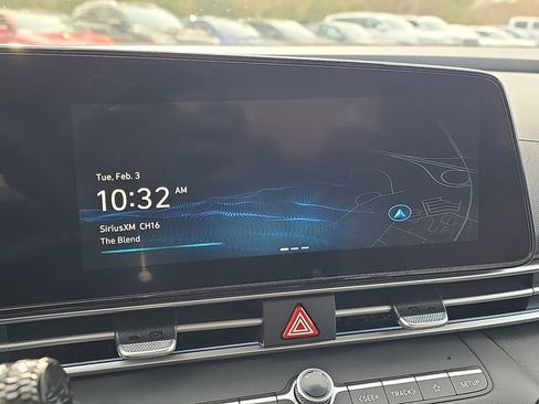 New 2026 Hyundai Elantra Limited FWD image 30