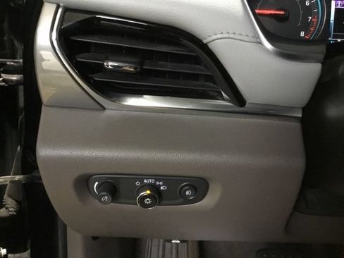 Used 2019 Chevrolet Traverse LT w/ LPO, Floor Liner Package AWD/4WD image 30