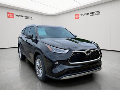 New 2025 Toyota Highlander Platinum