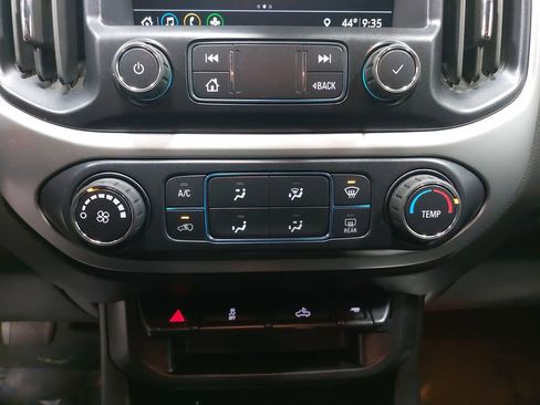 Used 2019 Chevrolet Colorado LT w/ LPO, Premium Interior Package image 20