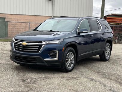 Used 2023 Chevrolet Traverse LT