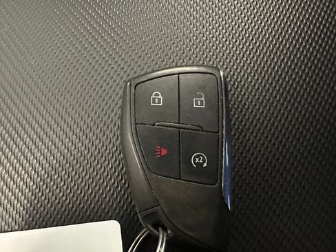 Used 2025 Chevrolet Equinox LT AWD/4WD image 16