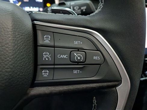 New 2025 Jeep Grand Cherokee Limited image 19