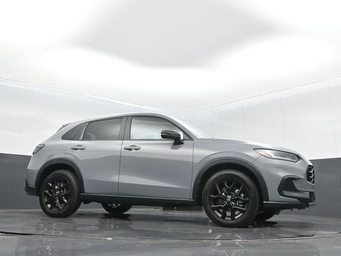Certified 2024 Honda HR-V Sport image 29