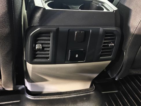 Used 2018 Ford F150 XL w/ Equipment Group 101A Mid RWD image 29