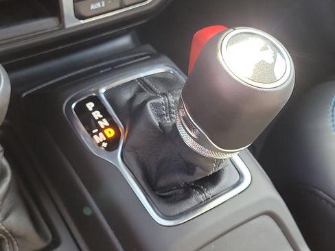 Used 2024 Jeep Wrangler High Altitude image 29