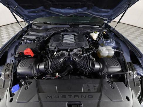 Used 2025 Ford Mustang GT Premium RWD image 39