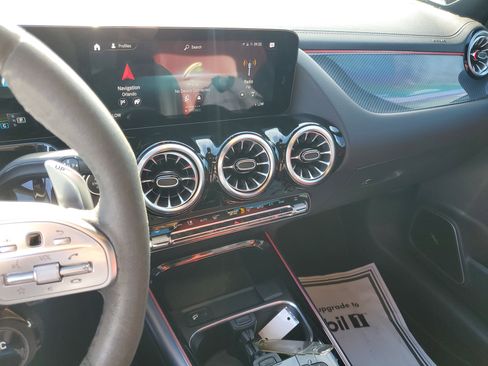 Used 2022 Mercedes-Benz GLA 45 AMG 4MATIC w/ Parking Assistance Package image 22