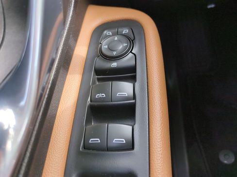 Used 2021 GMC Terrain SLT image 22