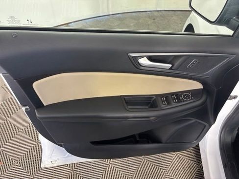 Used 2024 Ford Edge SE AWD/4WD image 15
