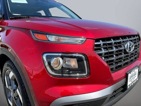 Certified 2023 Hyundai Venue SEL FWD image 30