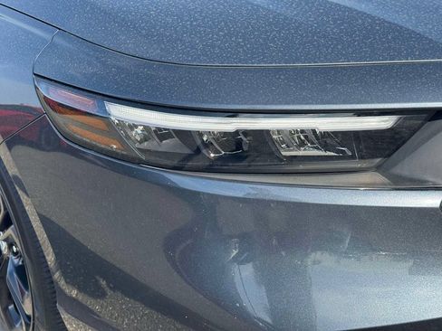 Used 2025 Honda Accord SE image 9