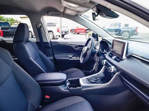 Certified 2025 Toyota RAV4 LE image 20