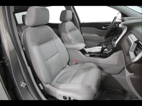 Used 2019 GMC Acadia SLT AWD/4WD image 17