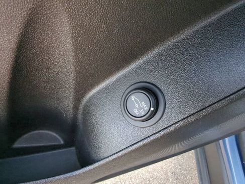 Used 2024 Chevrolet Equinox RS AWD/4WD image 14