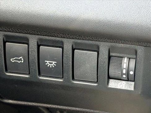 Used 2024 Subaru Ascent Limited w/ Technology Package AWD/4WD image 11