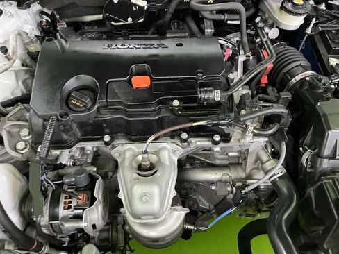 Used 2024 Honda Civic Sport image 29