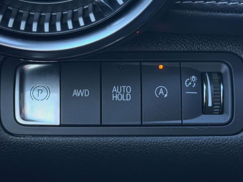 Used 2025 Chevrolet Equinox LT image 33