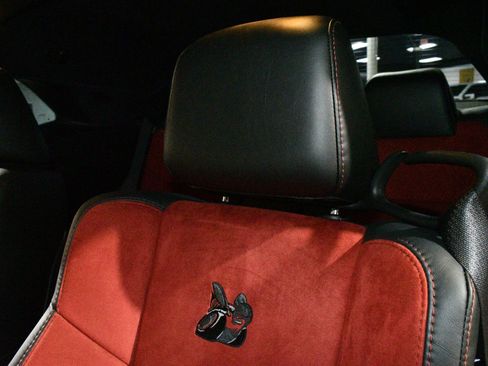 Used 2022 Dodge Challenger R/T Scat Pack RWD image 9