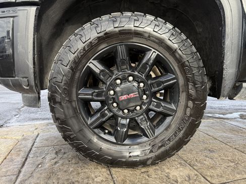 Used 2024 GMC Sierra 2500 AT4 w/ AT4 Premium Plus Package image 29
