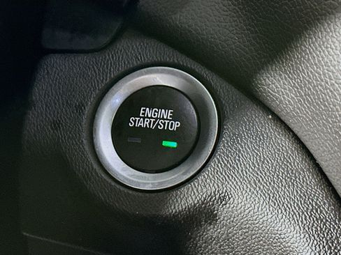 Used 2020 Chevrolet Equinox LT image 20