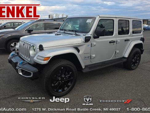 Used 2023 Jeep Wrangler Unlimited Sahara w/ Cold Weather Group image 1