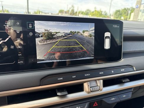 New 2027 Kia Telluride EX w/ Towing Package AWD/4WD image 16
