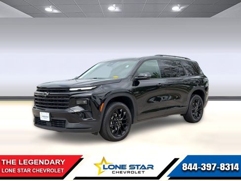 Certified 2025 Chevrolet Traverse LT w/ Enhanced Driving Package FWD image 1