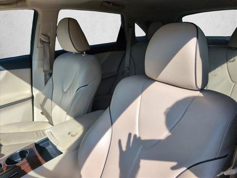 Used 2013 Toyota Venza XLE w/ XLE Premium Pkg FWD image 12